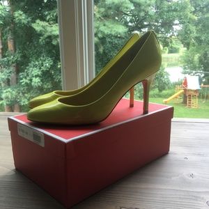 Nala Patent Pumps